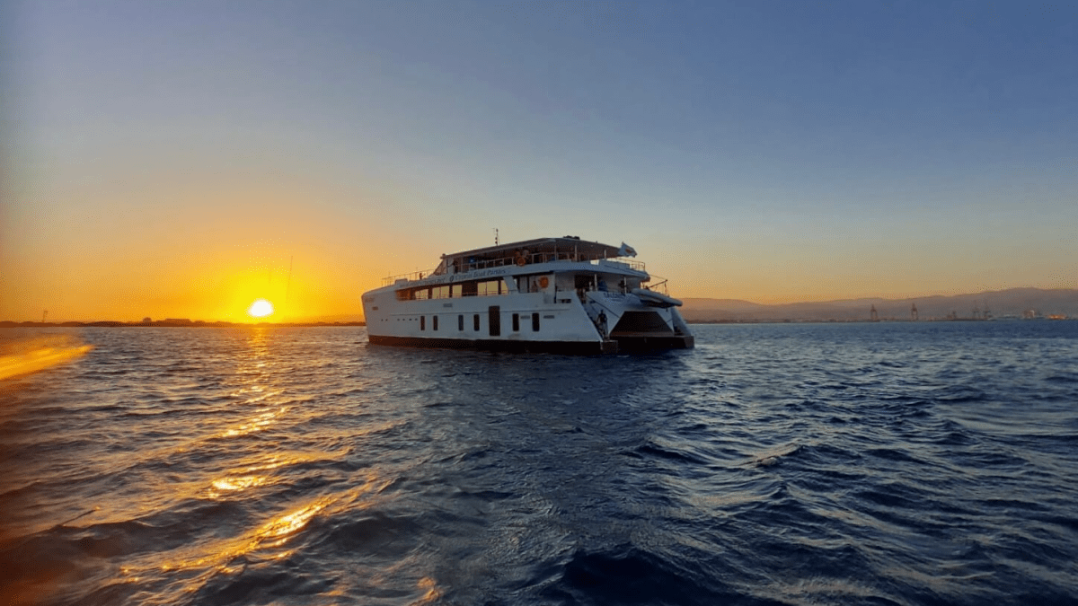 catamaran charters limassol